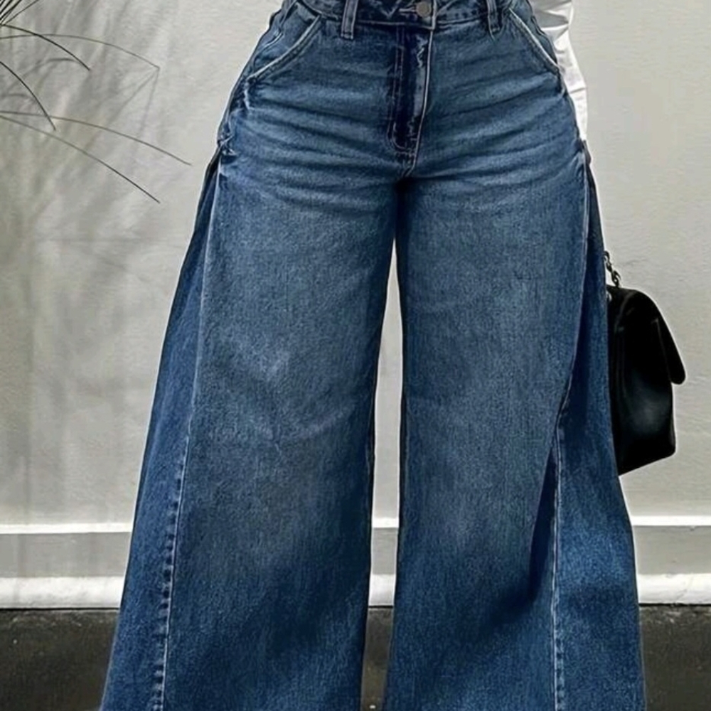 SHEIN Dark Blue Flare Jeans